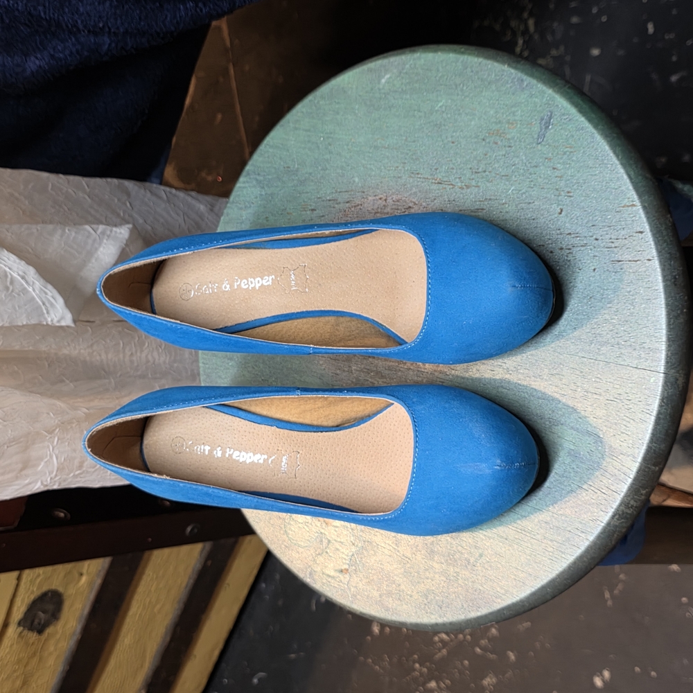 Women's Blue Flats
